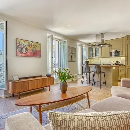 Style In Cannes-beautiful Apt-5 Mins Stroll To Festival-beach-port Apartment Cannes